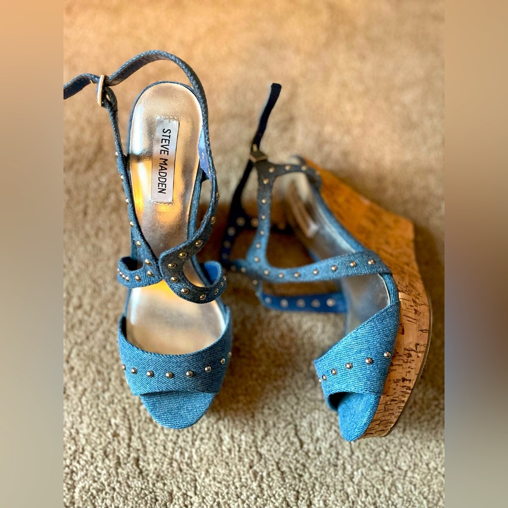 Peep toe Jean wedge sandals